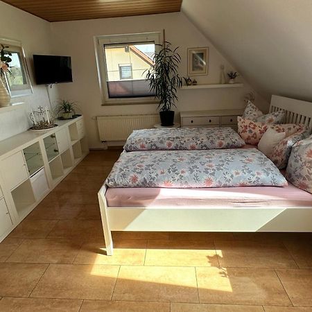 Apartament Gaestezimmer Zum Waldsachsener Grund Meerane Zewnętrze zdjęcie